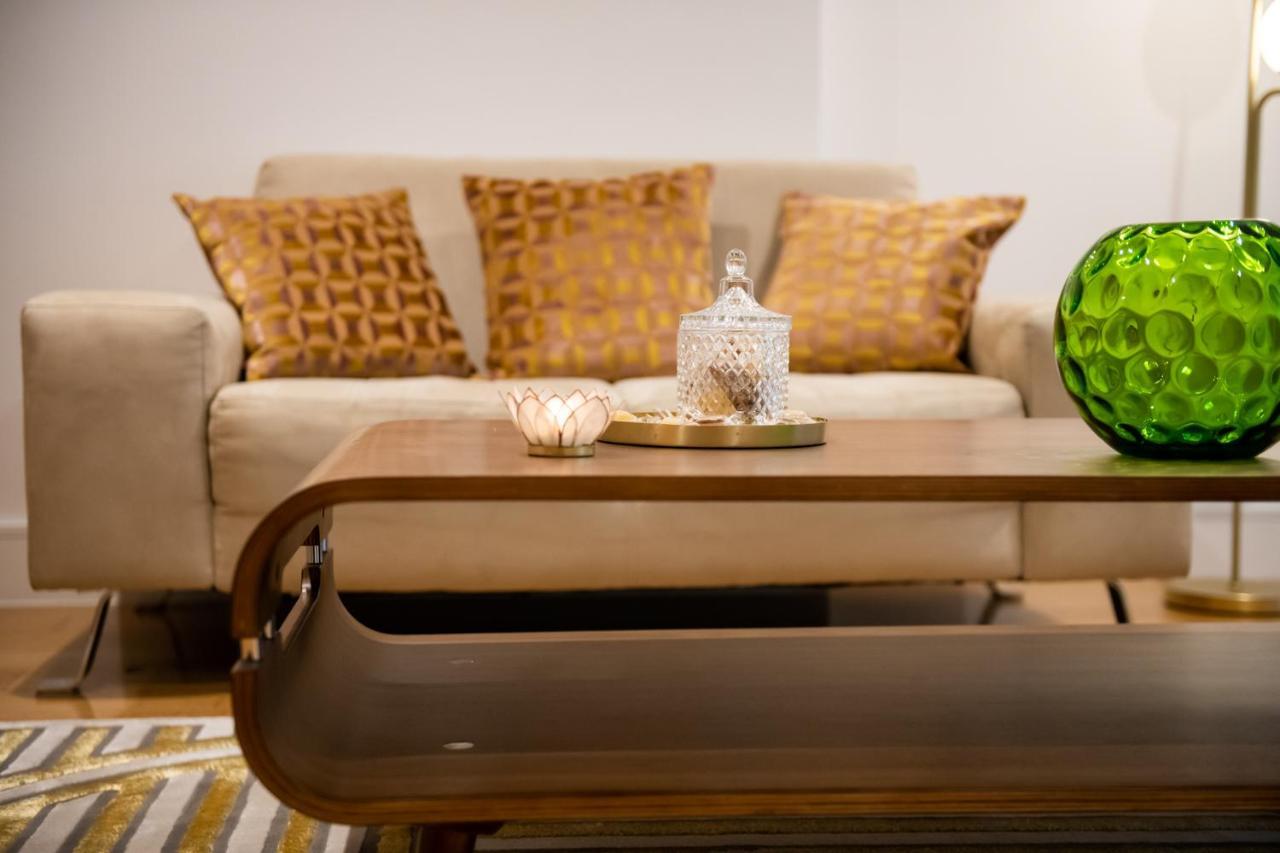 London Nino Apartments ภายนอก รูปภาพ